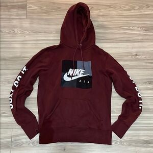 Nike Men's Burgundy Hoodie